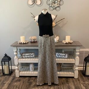 Theia Black and Silver Sleeveless Dress